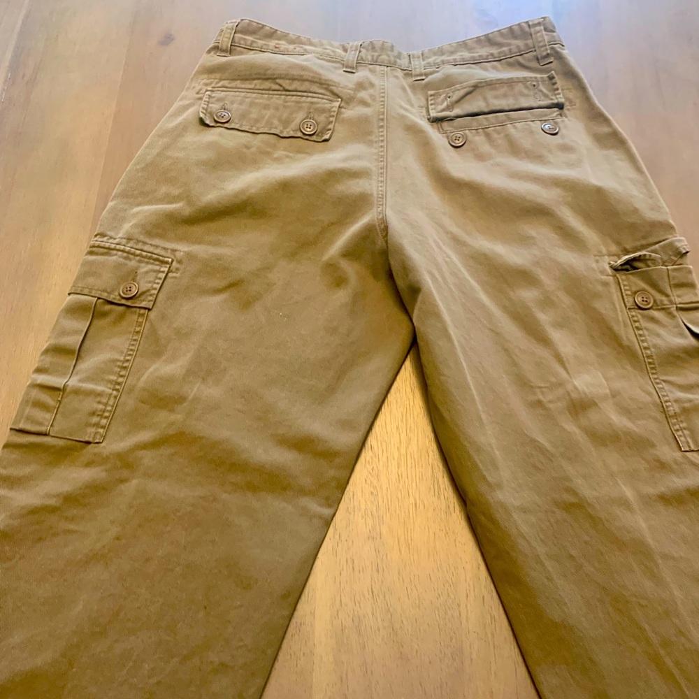 Tan khaki no holes or stains